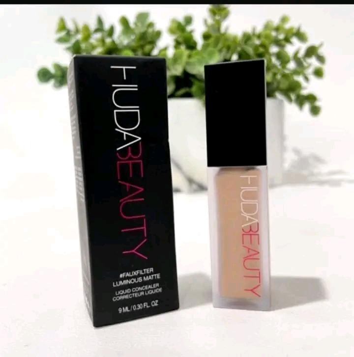 Huda Beauty Liquid Matte Foundation 40ml Long Lasting
