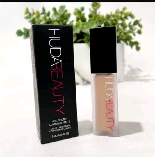 Huda Beauty Liquid Matte Foundation 40ml Long Lasting