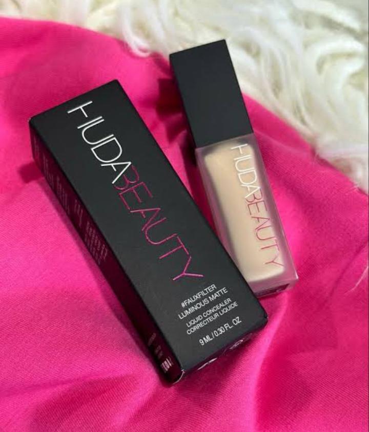 Huda Beauty Liquid Matte Foundation 40ml Long Lasting